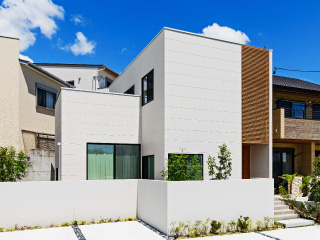 豊川白鳥の家